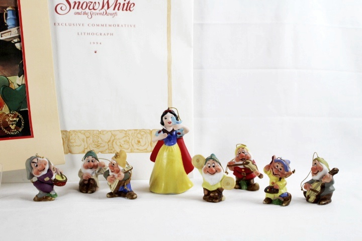 Walt Disney Snow White Schmid Set and Commemorative Lithograph