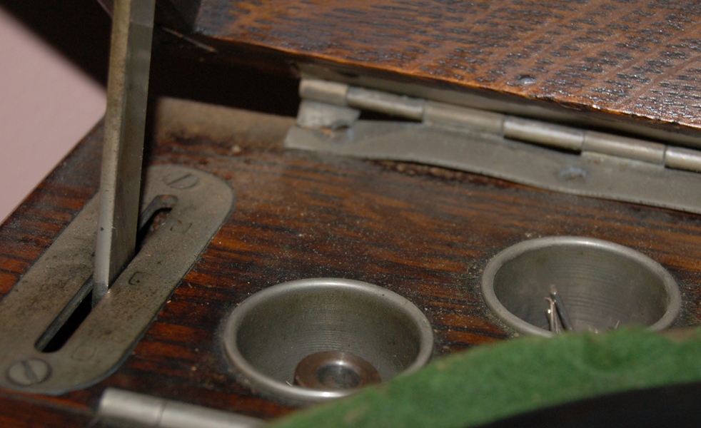 Columbia Grafonola Phonograph and Records