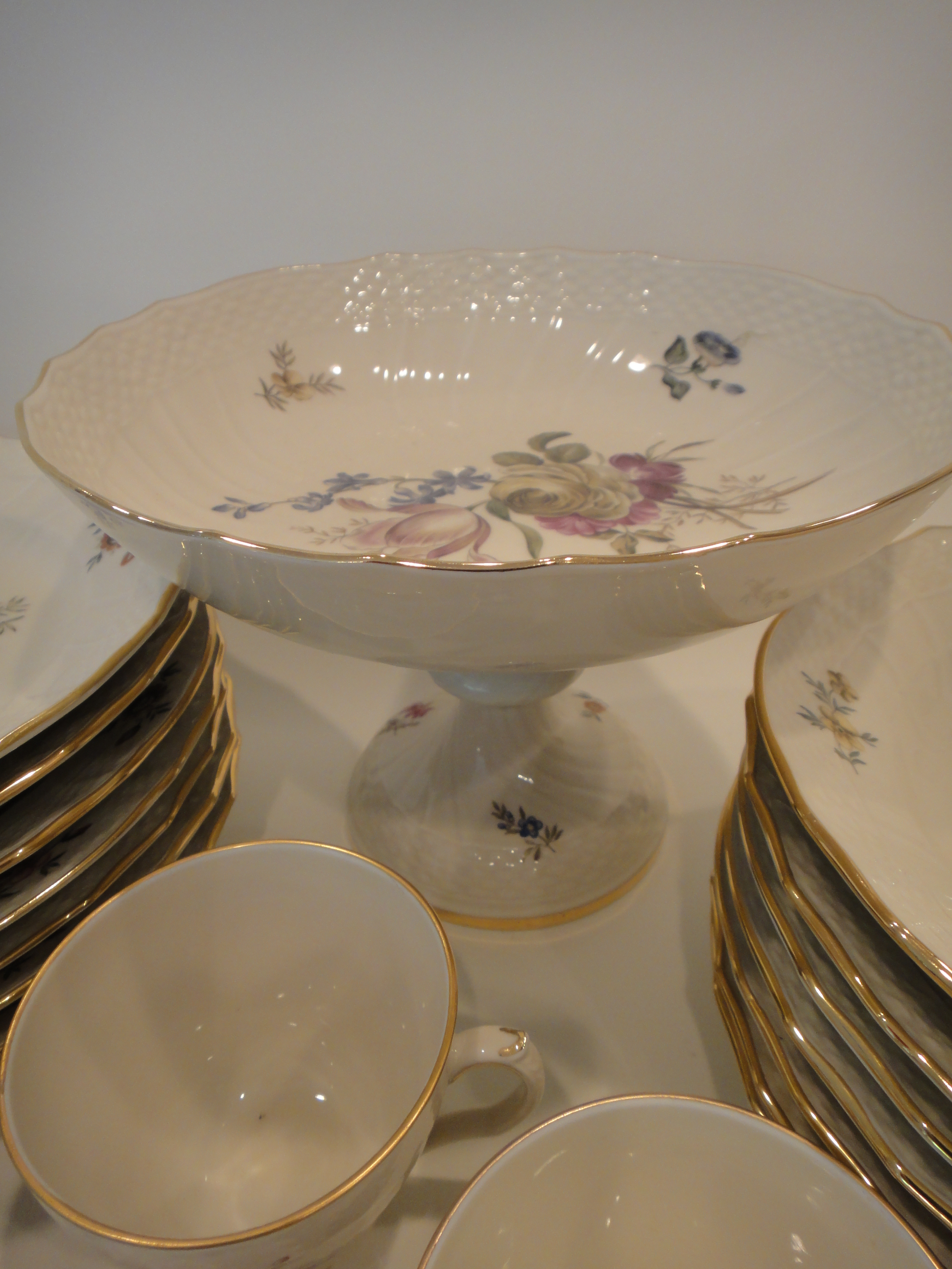 Royal Copenhagen "Frijsenborg" 43-Piece Set