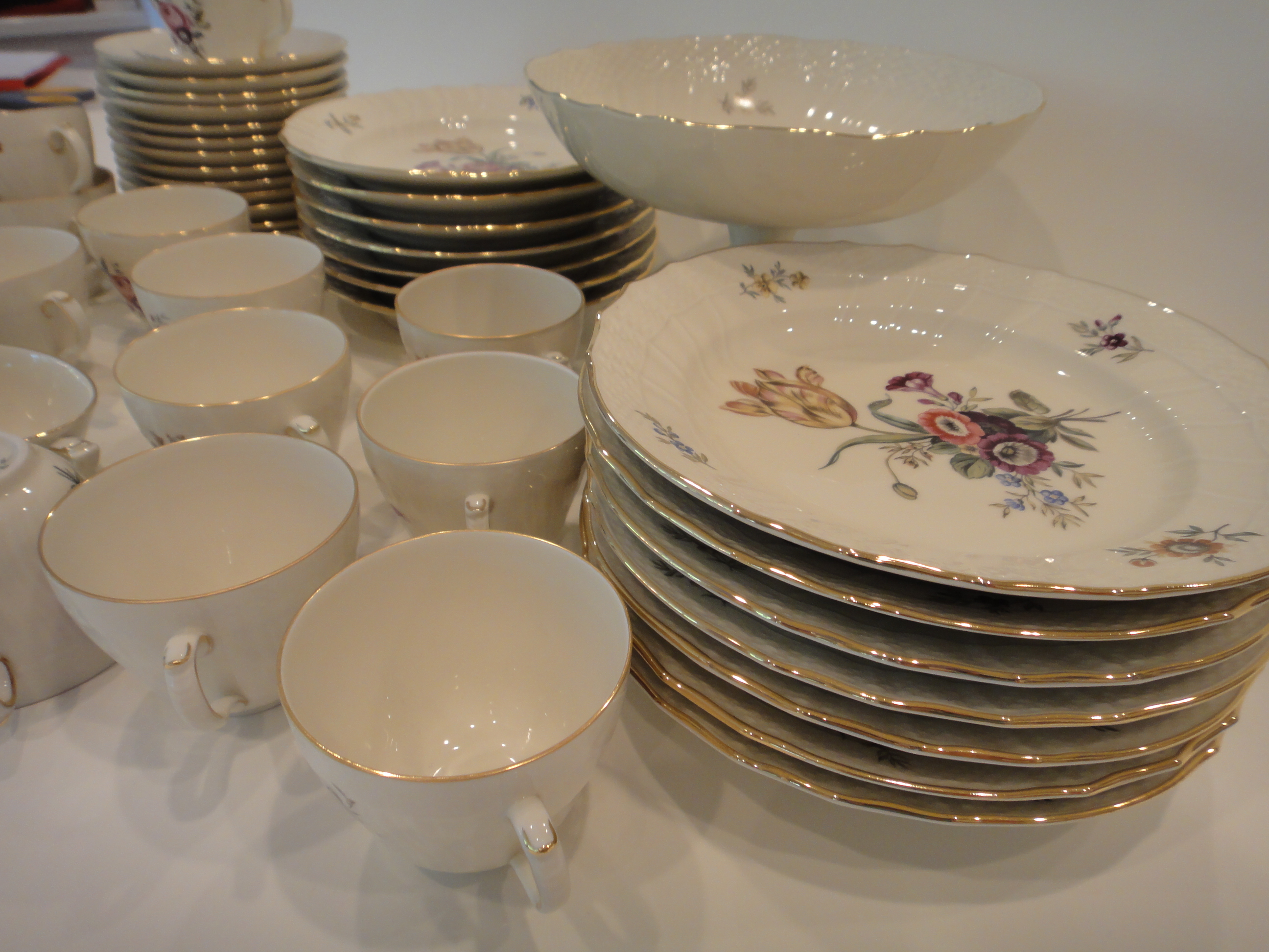 Royal Copenhagen "Frijsenborg" 43-Piece Set