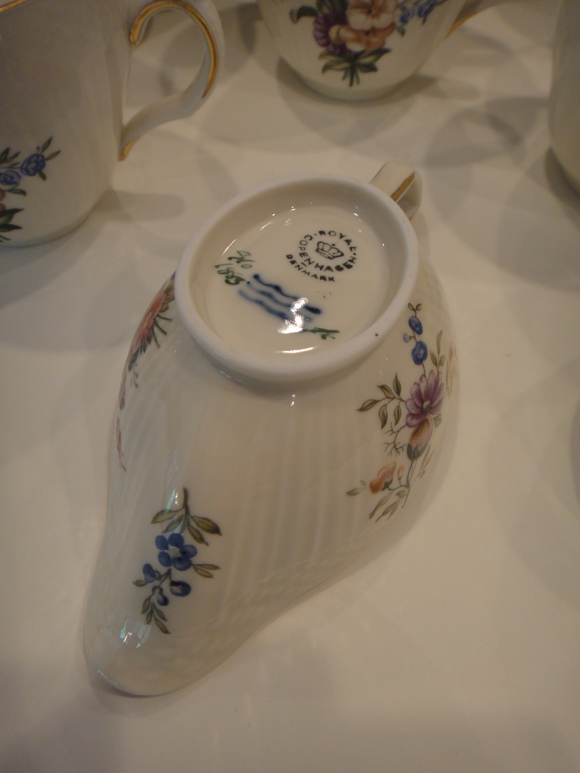 Royal Copenhagen "Frijsenborg" 43-Piece Set