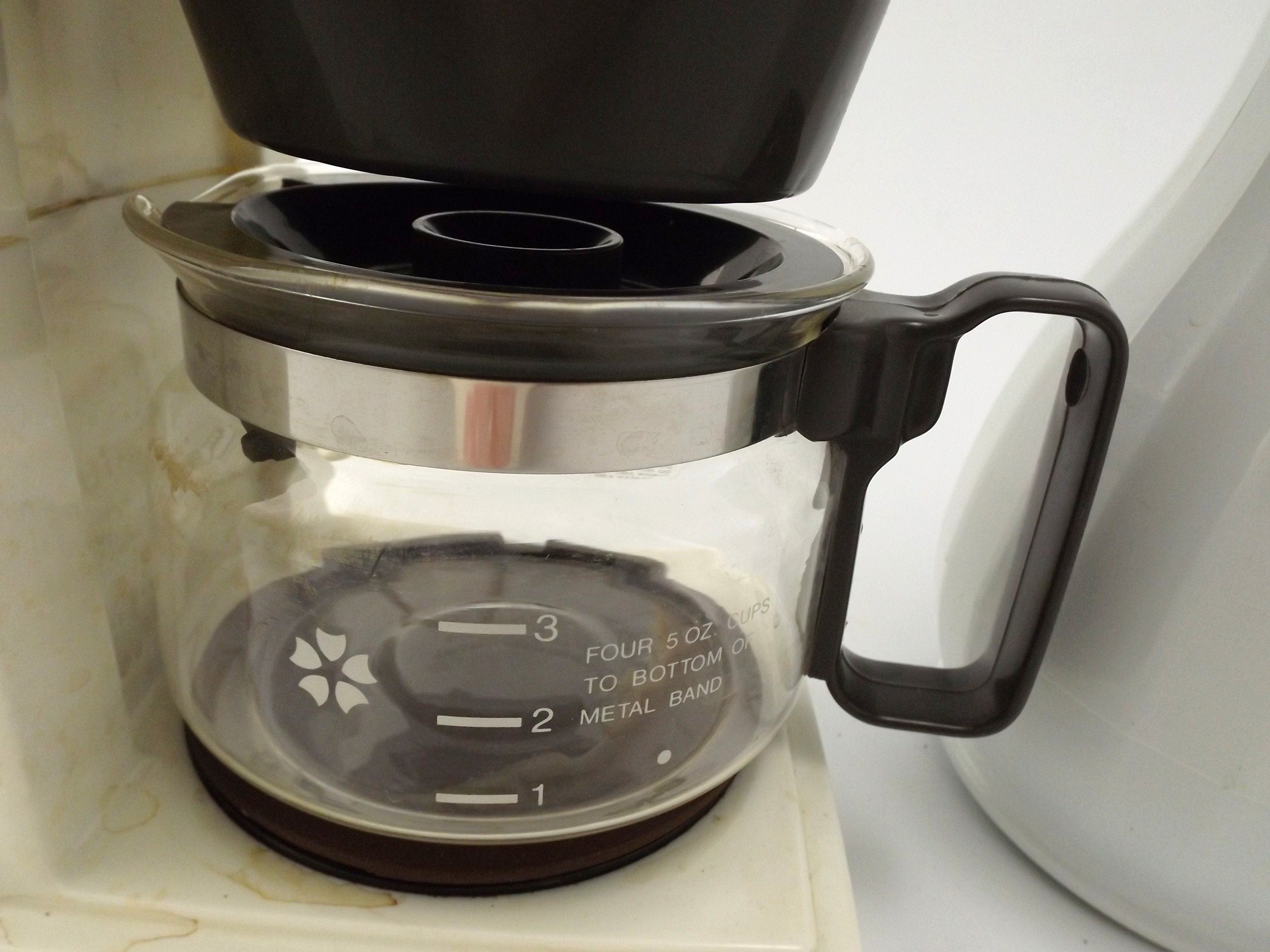 Coffee Maker, Carafe and Ceramic Cup