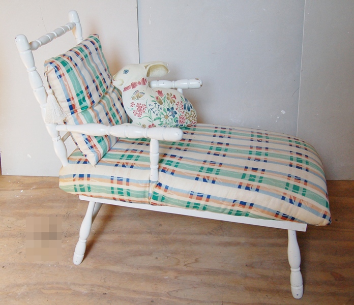 Child's White Wood Chaise 