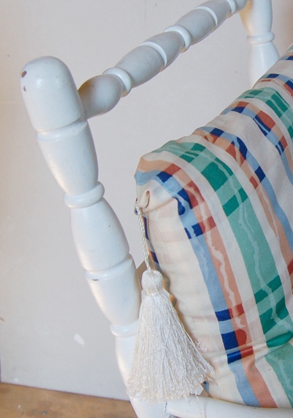 Child's White Wood Chaise 