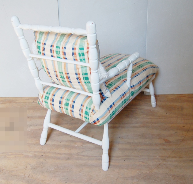Child's White Wood Chaise 