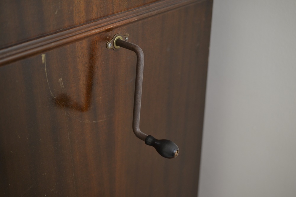  Circa 1927-1928 Victor "Credenza" Orthophonic Victrola