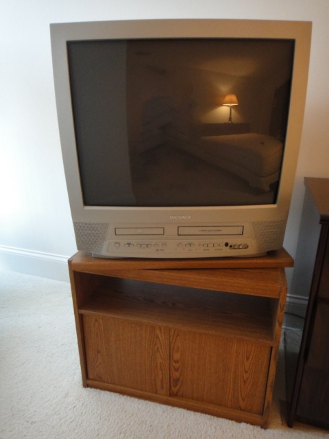 Magnavox 27" Television with Build-In DVD and VHS Player