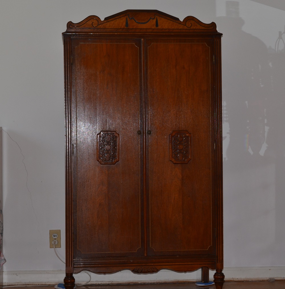 Vintage Cedar-Lined Chifferobe