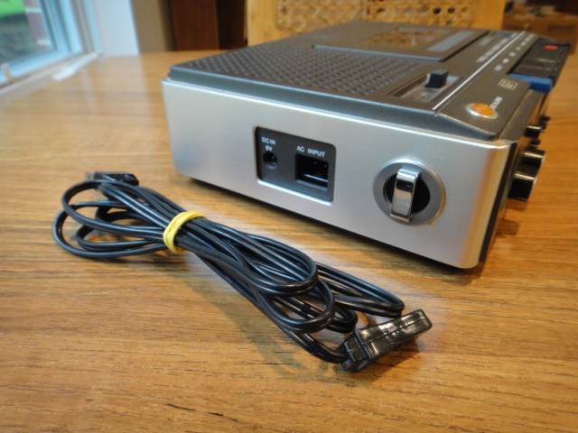 Sony TC-142 Cassette Recorder