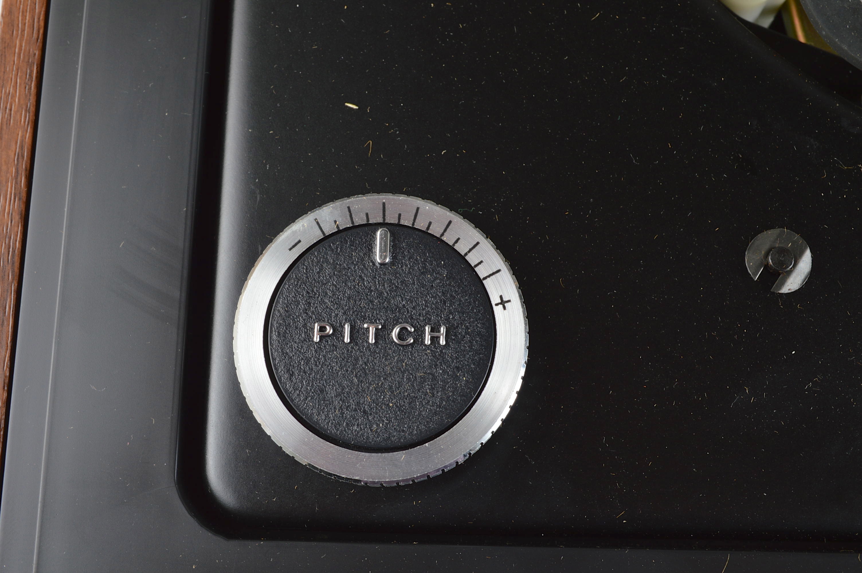 BSR McDonald Automatic Turntable, Model 2630W