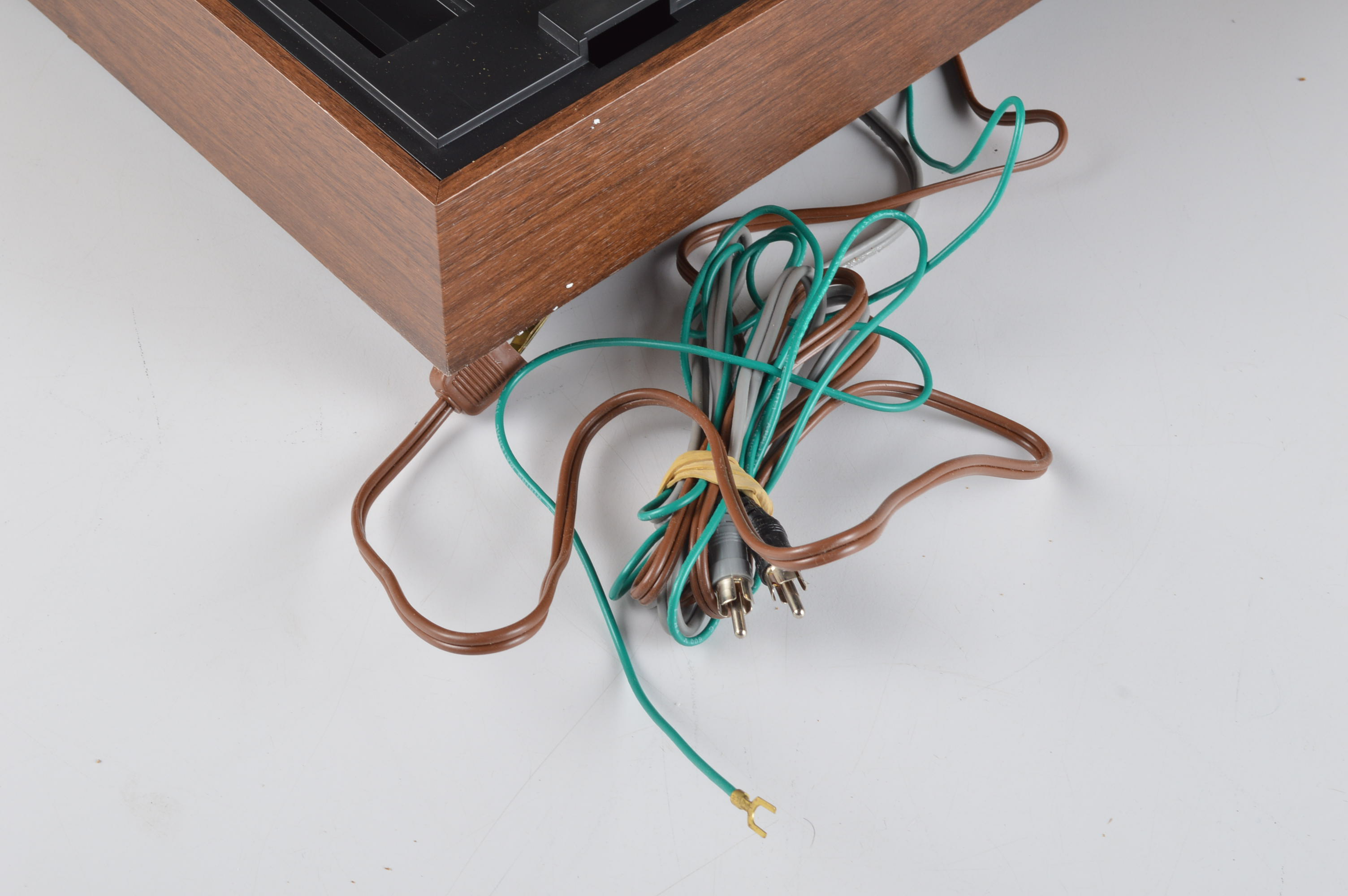 BSR McDonald Automatic Turntable, Model 2630W