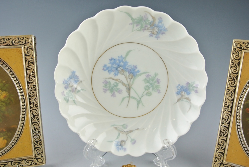 Lovely Decorative Items Includes Haviland Limoges Plate