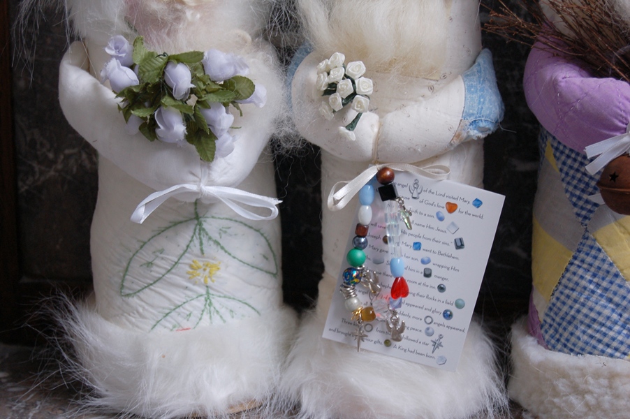 Four Quilted Santas / 2