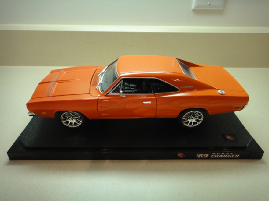 '69 Hotwheels Dodge Charger - Orange 1:18 Scale