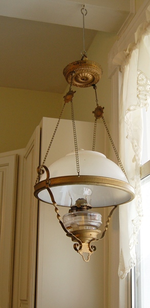 Vintage Hanging Oil Lamp 