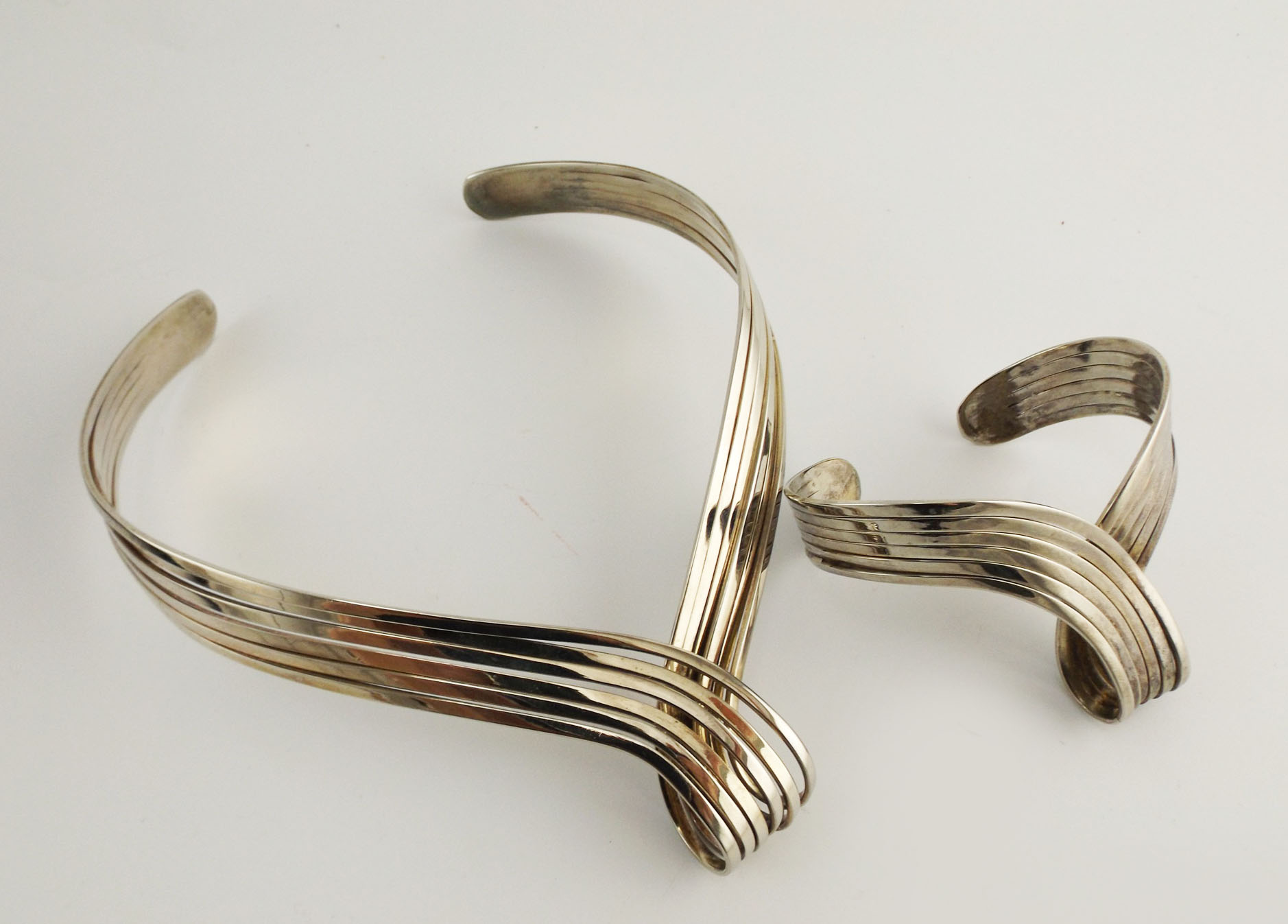 Modern Silver Tone Choker and Bracelet