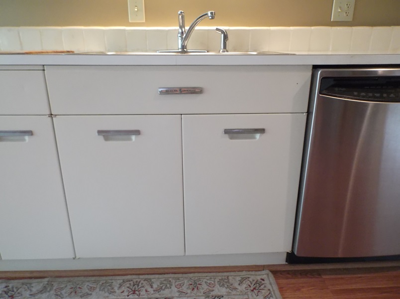 Entire Set of 1950s General Electric Metal Cabinetry 