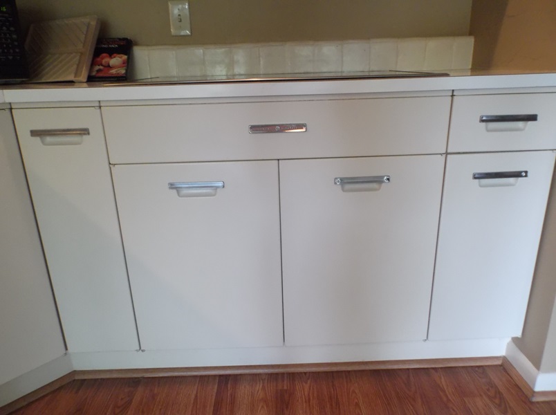 Entire Set of 1950s General Electric Metal Cabinetry 