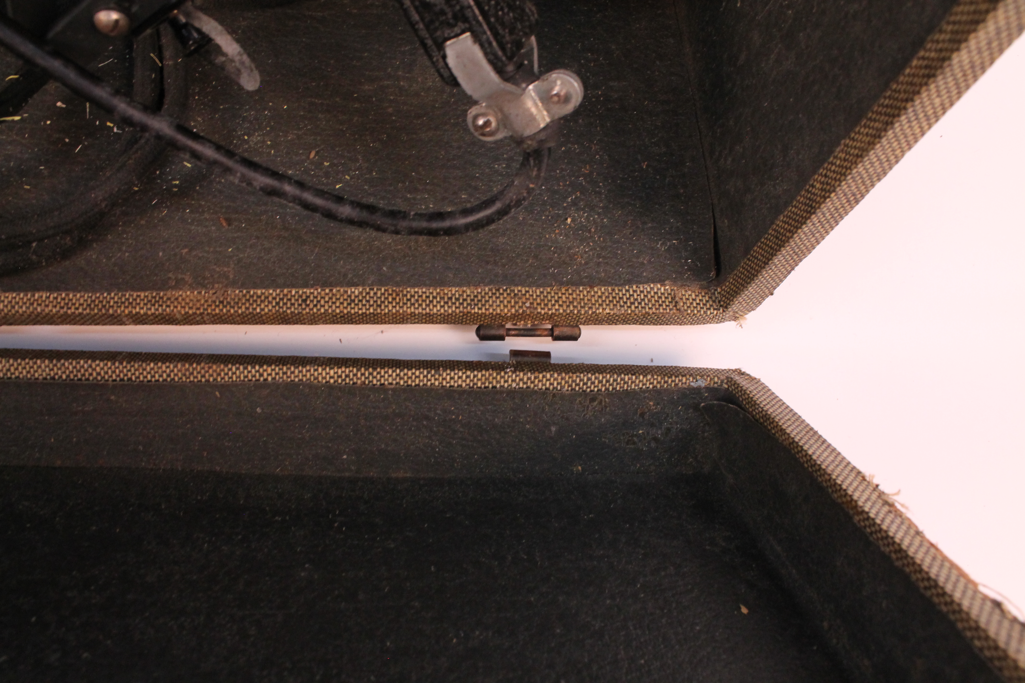 Antique Victor Portable Speaker