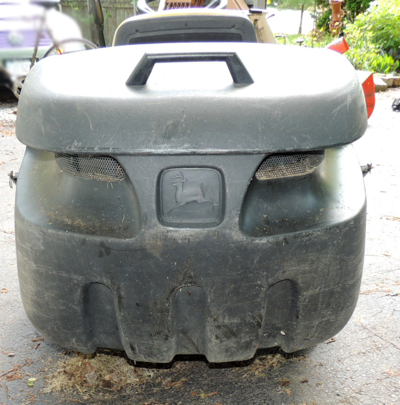 John Deere LTR166 Riding Mower