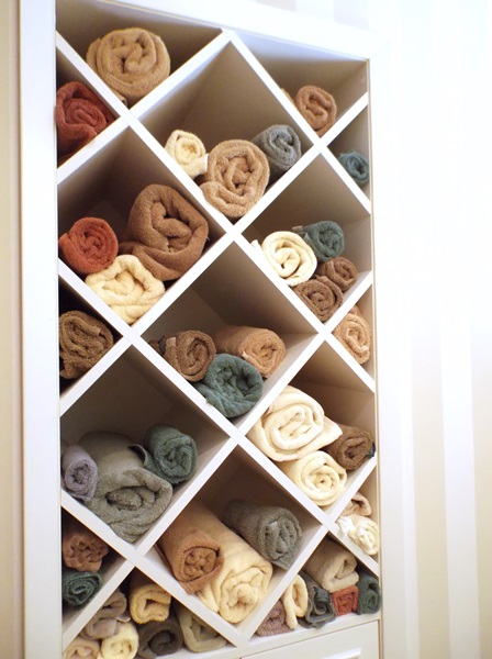 Built-In Bathroom Towel Cabinet 