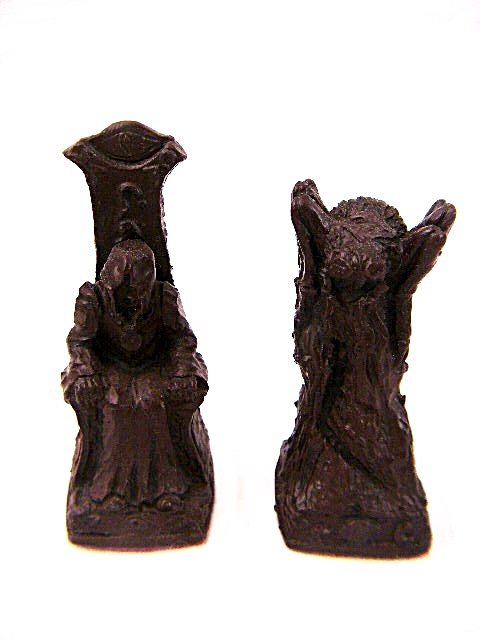 SIAB Mascot Direct Lord of the Rings Molded Resin Chess Set 
