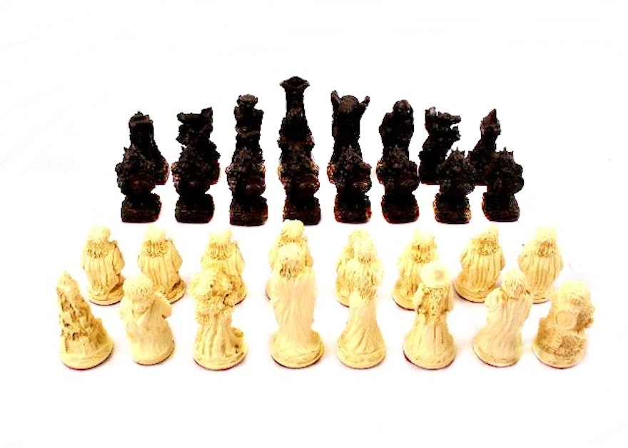 SIAB Mascot Direct Lord of the Rings Molded Resin Chess Set 