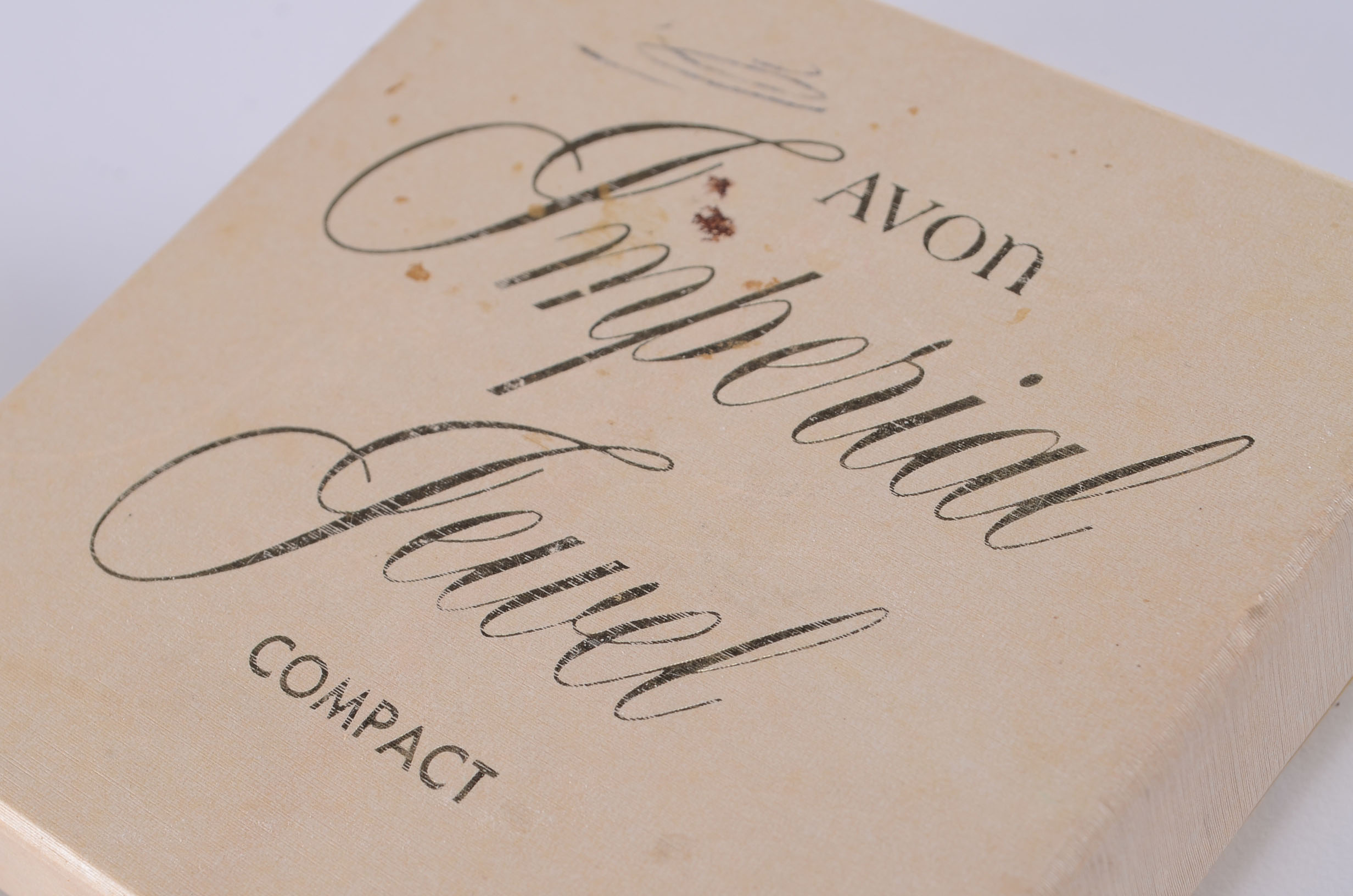 An Array of vintage Ladies Vanity Accessories