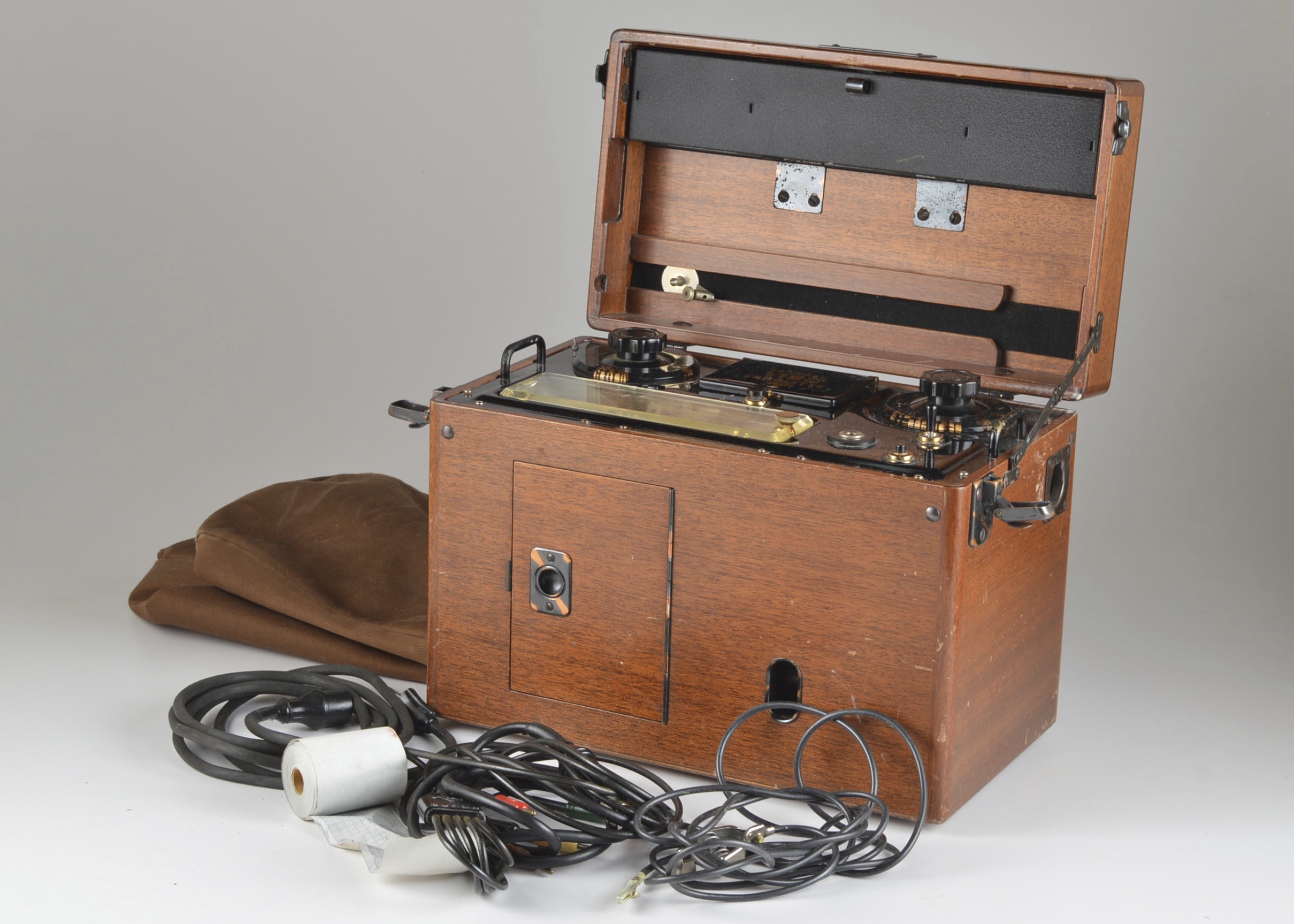 Vintage Sanborn Viso Cardiette Portable ECG in Wood Case