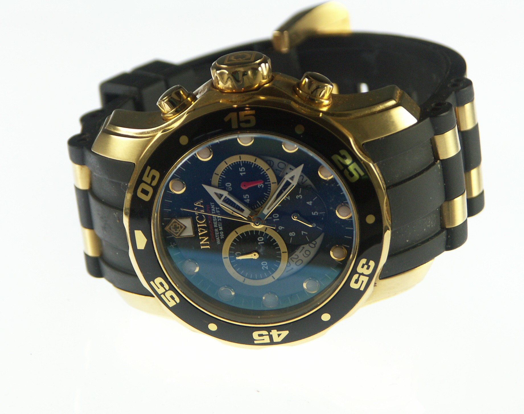 Invicta Men's Pro Diver Wrist Watch w/Black Dial - Model 6981