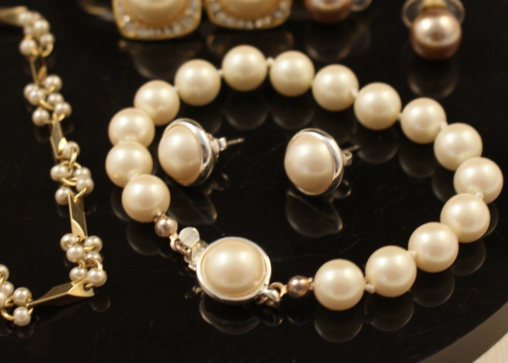 Faux Pearl Jewelry Group