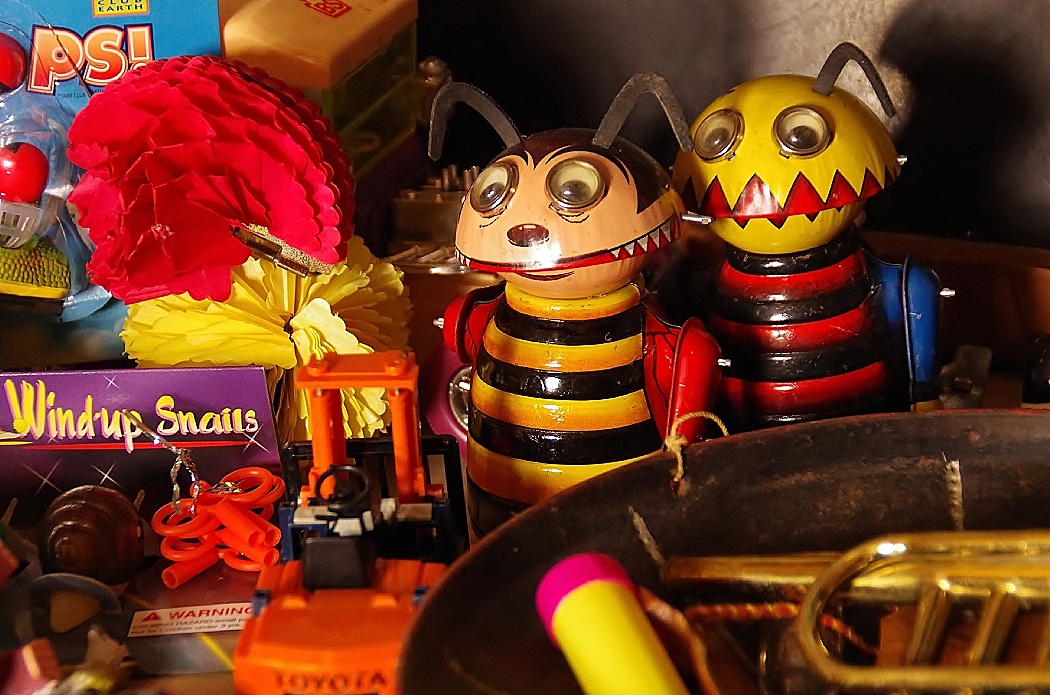 Vintage Tin Toys and Collectibles