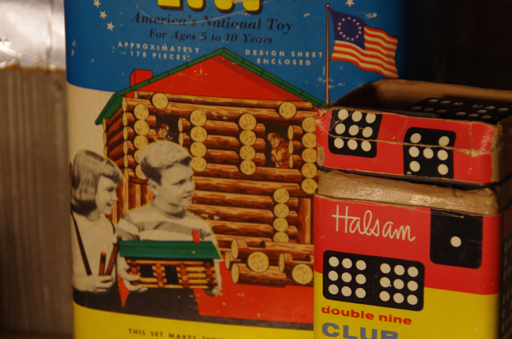 Vintage Lincoln Logs and Other Toys
