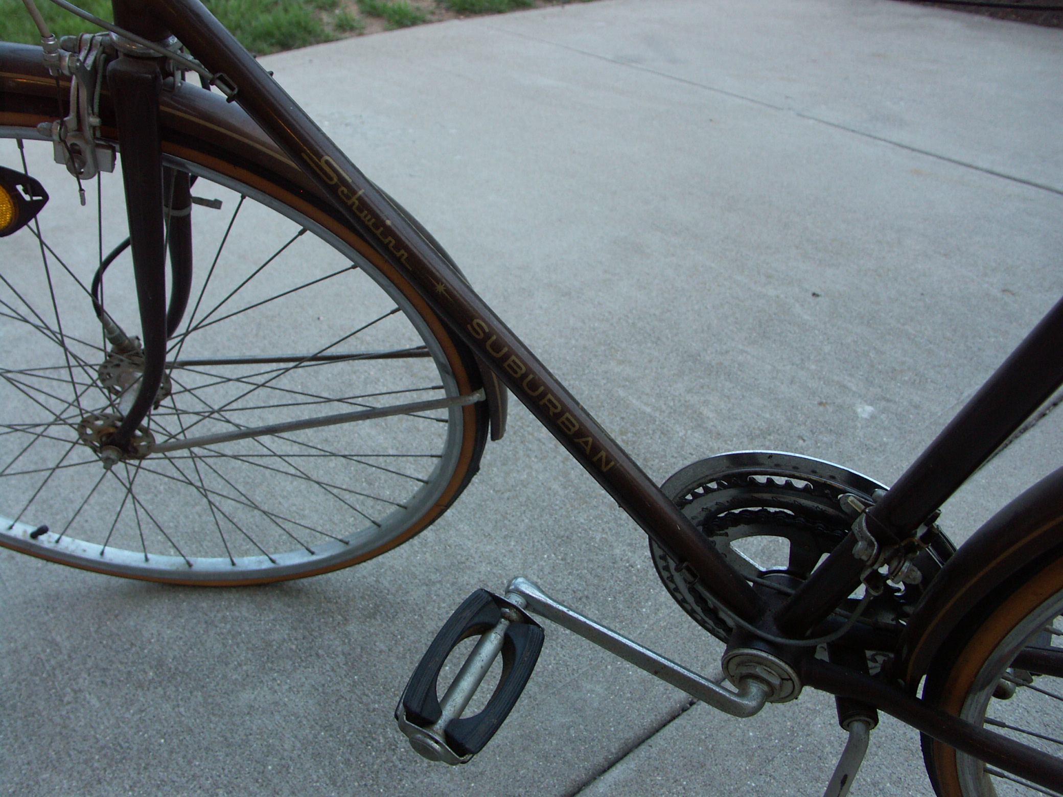Vintage Schwinn Suburban 27" Bicycle