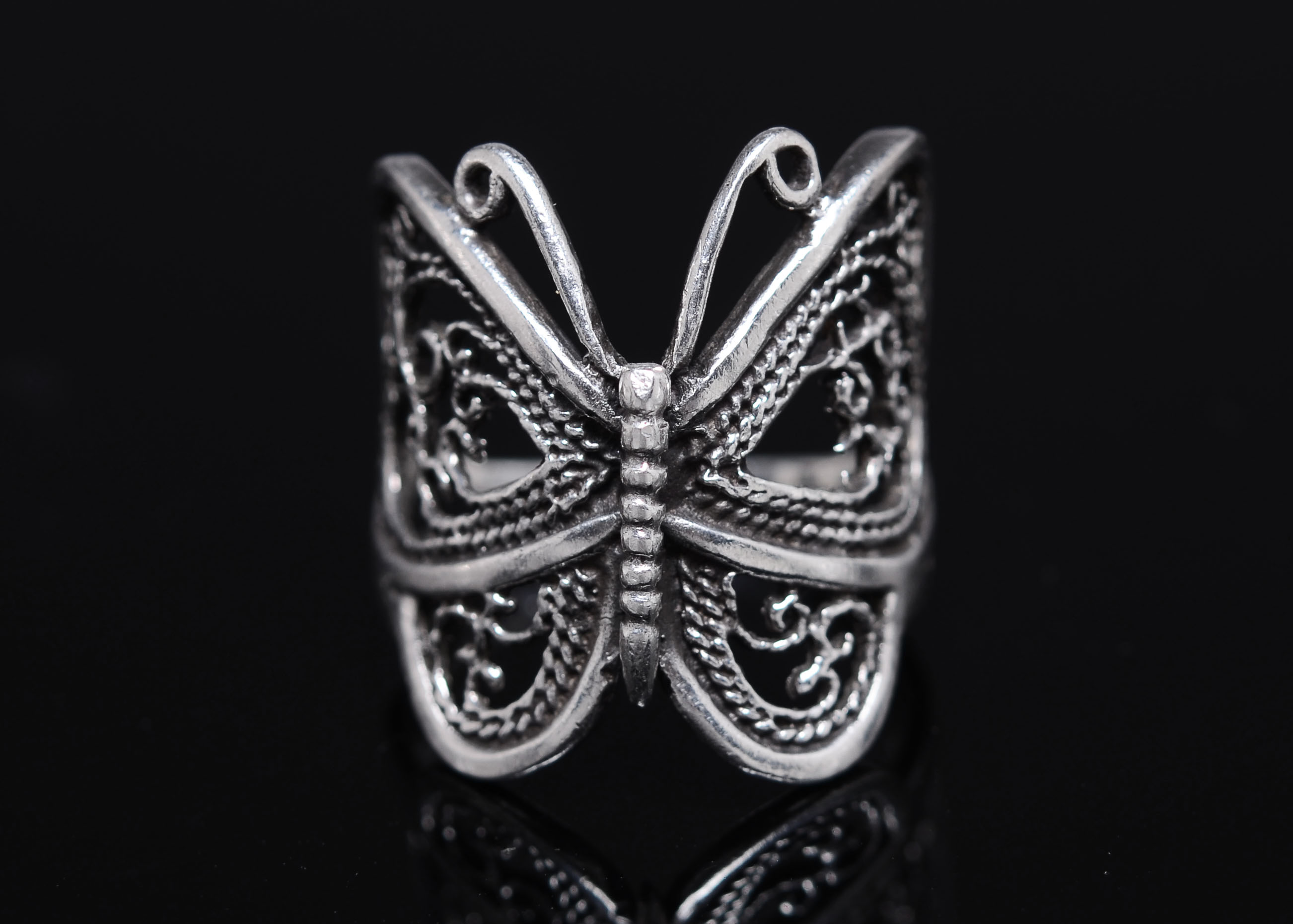 Two Sterling Silver Rings including a Butterfly Ring