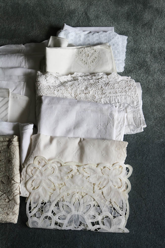 Vintage Handwerk Linen Lot