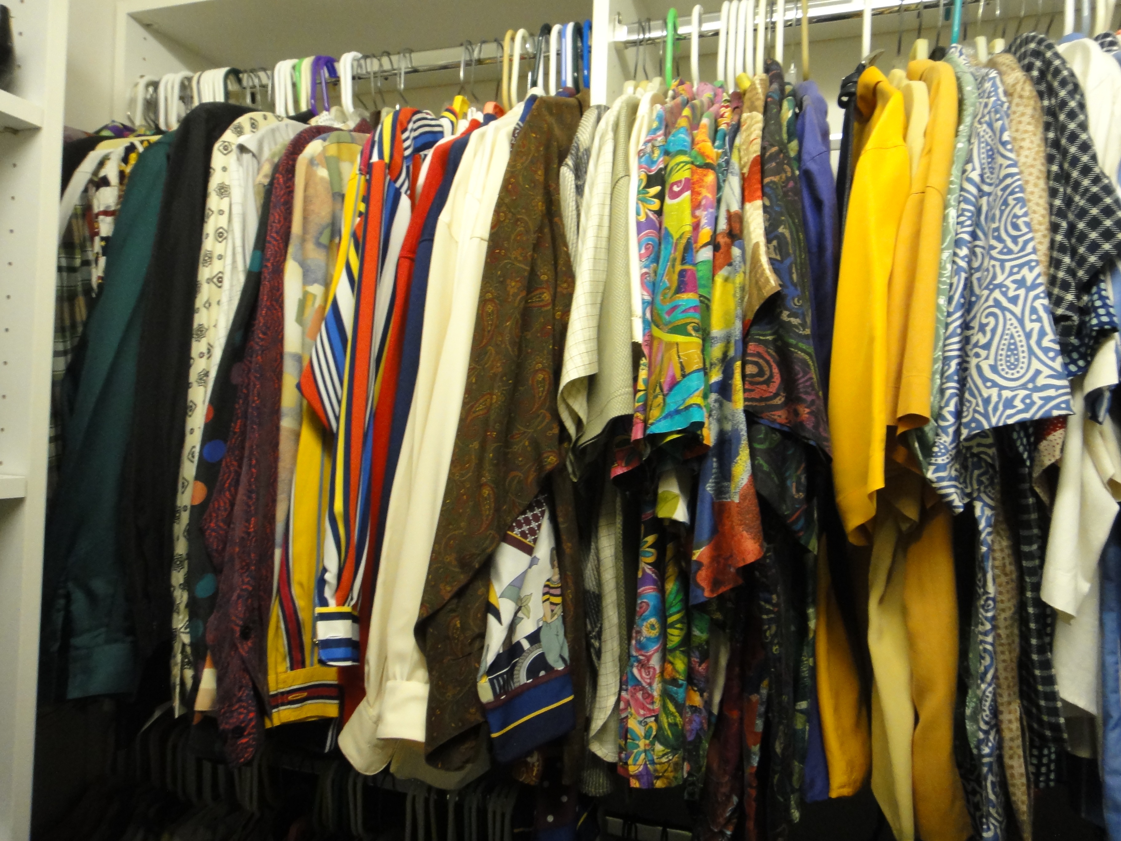 Women's Clothing Closet Cleanout