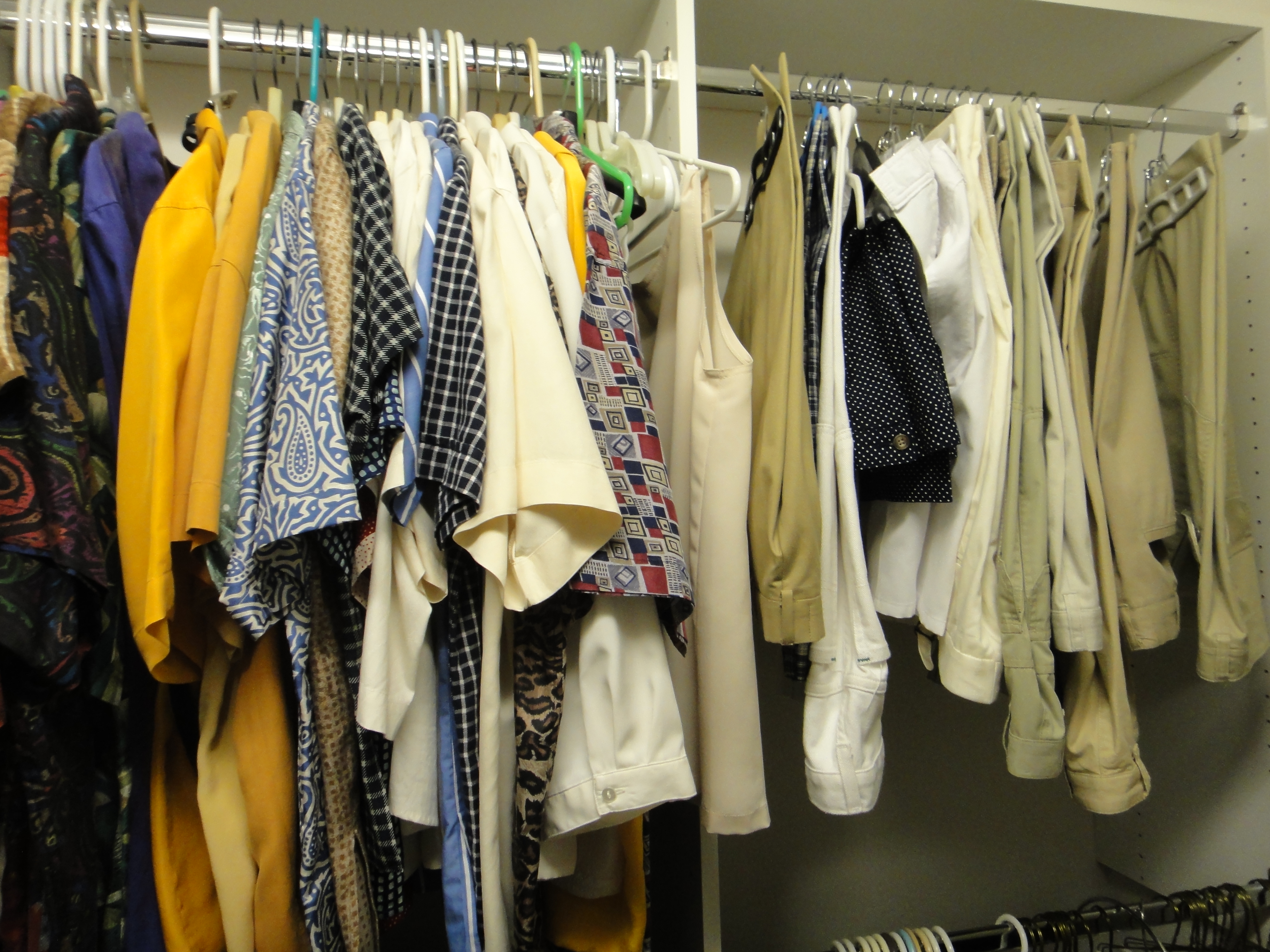 Women's Clothing Closet Cleanout