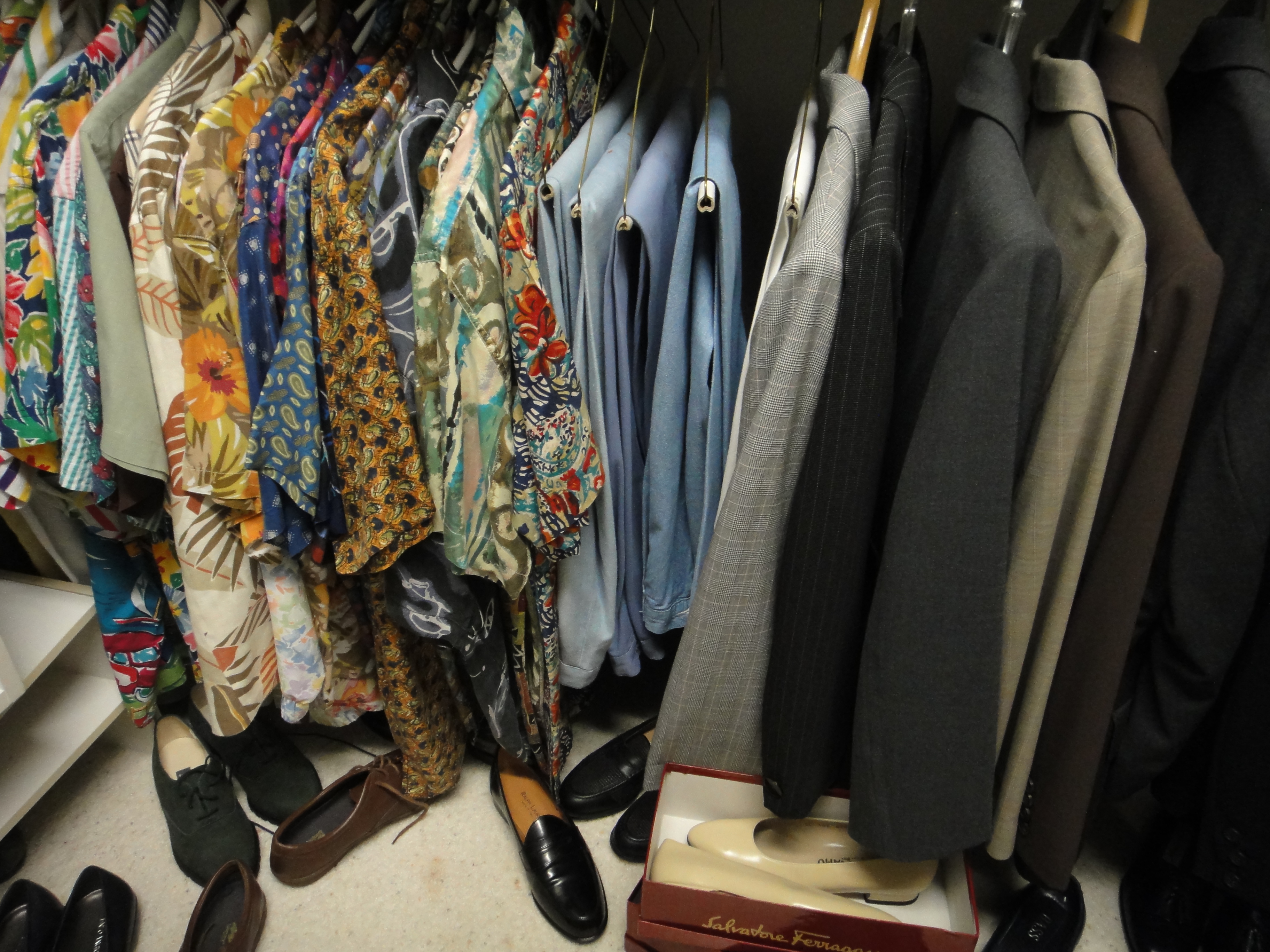 Women's Clothing Closet Cleanout
