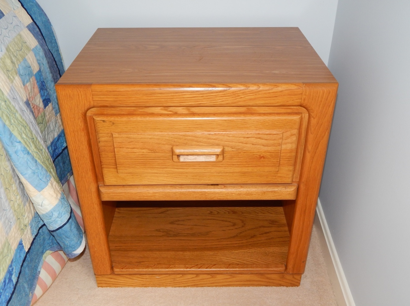 Stanley Oak Night Stand 