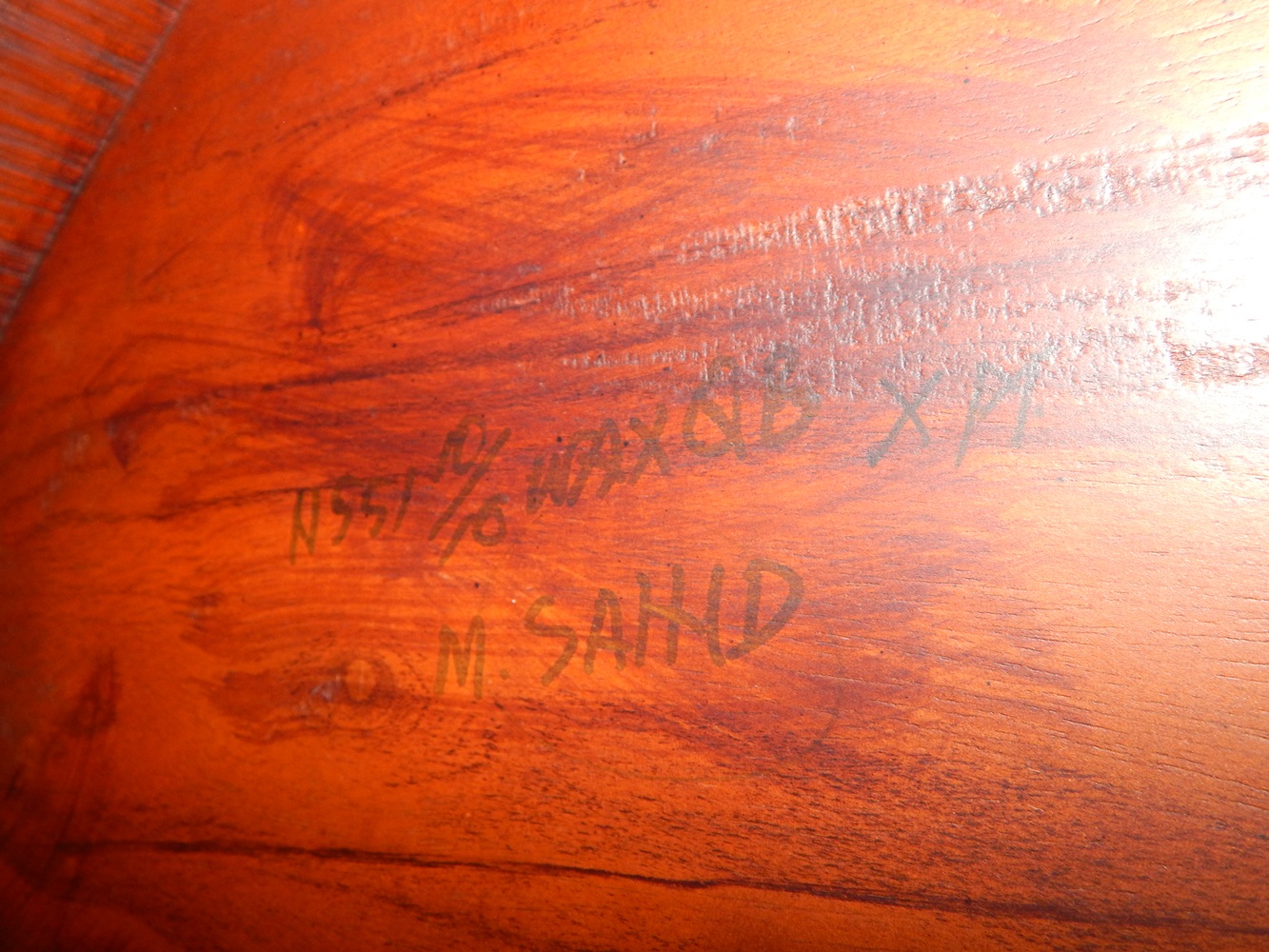 Mahogany Heart-Shaped Table 