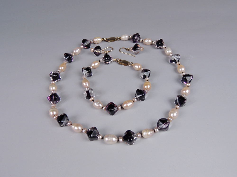 Handcrafted Czechoslovakian Glass Bead and Freshwater Pearl Set