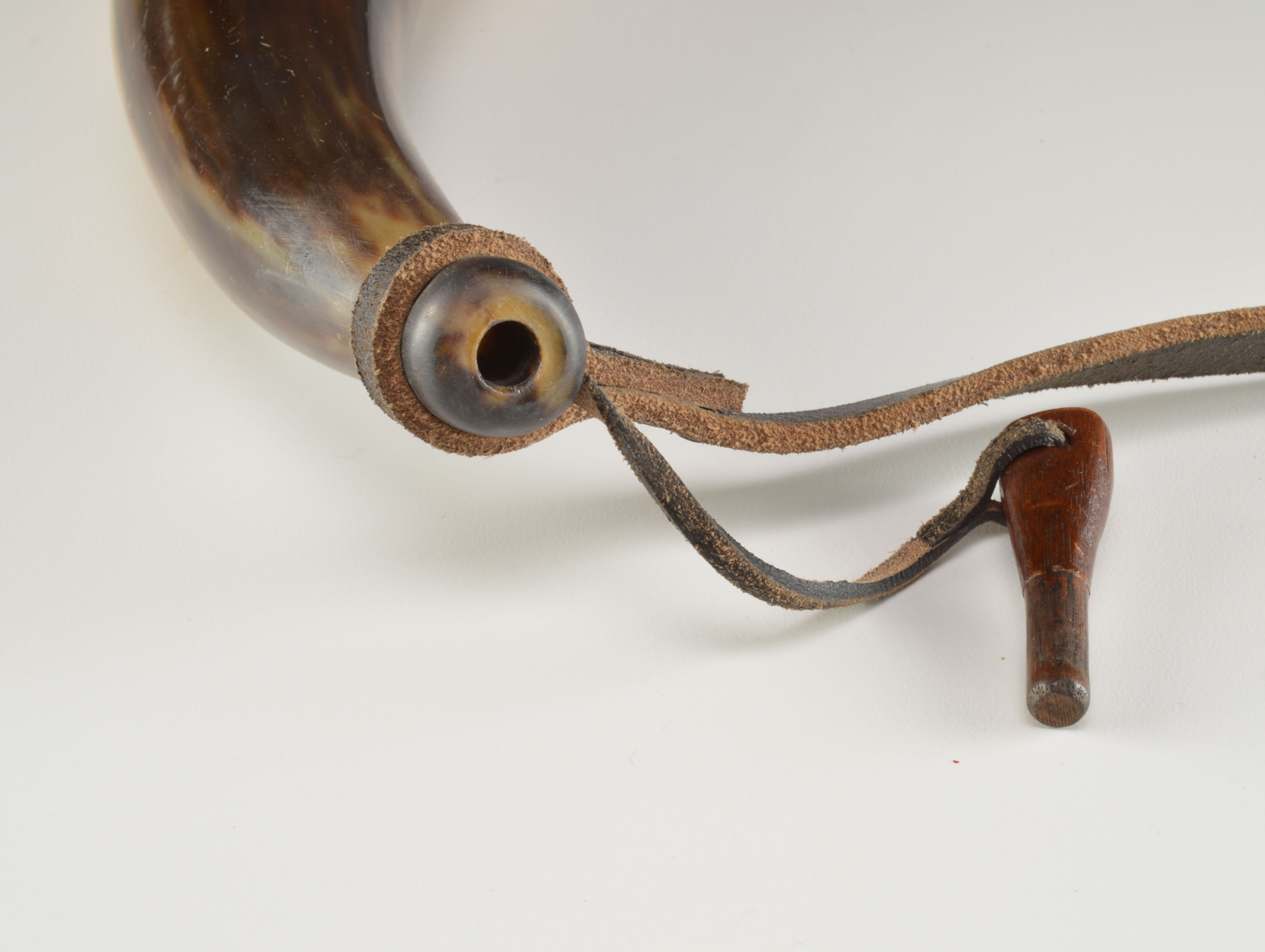 Vintage Cow Horn Powder Horn