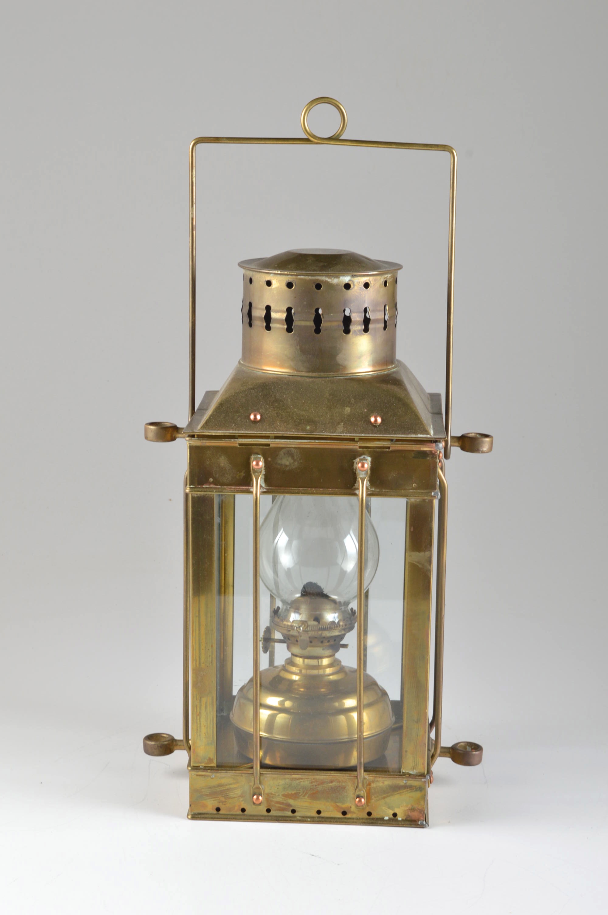 Vintage Maritime Neptune NR Brass Oil Lantern