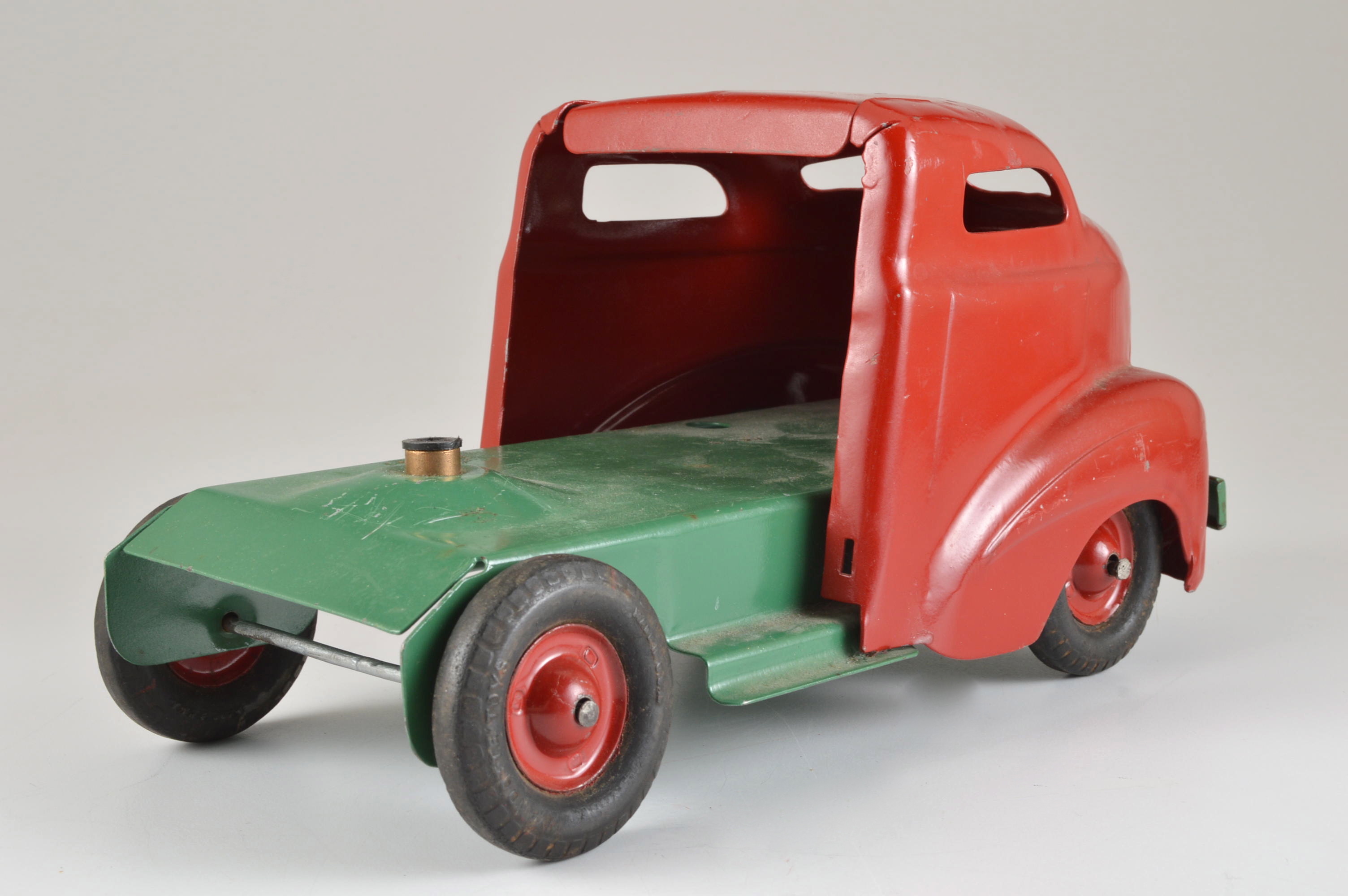 Vintage Wyandotte Toy Company Semi Trailer Cab