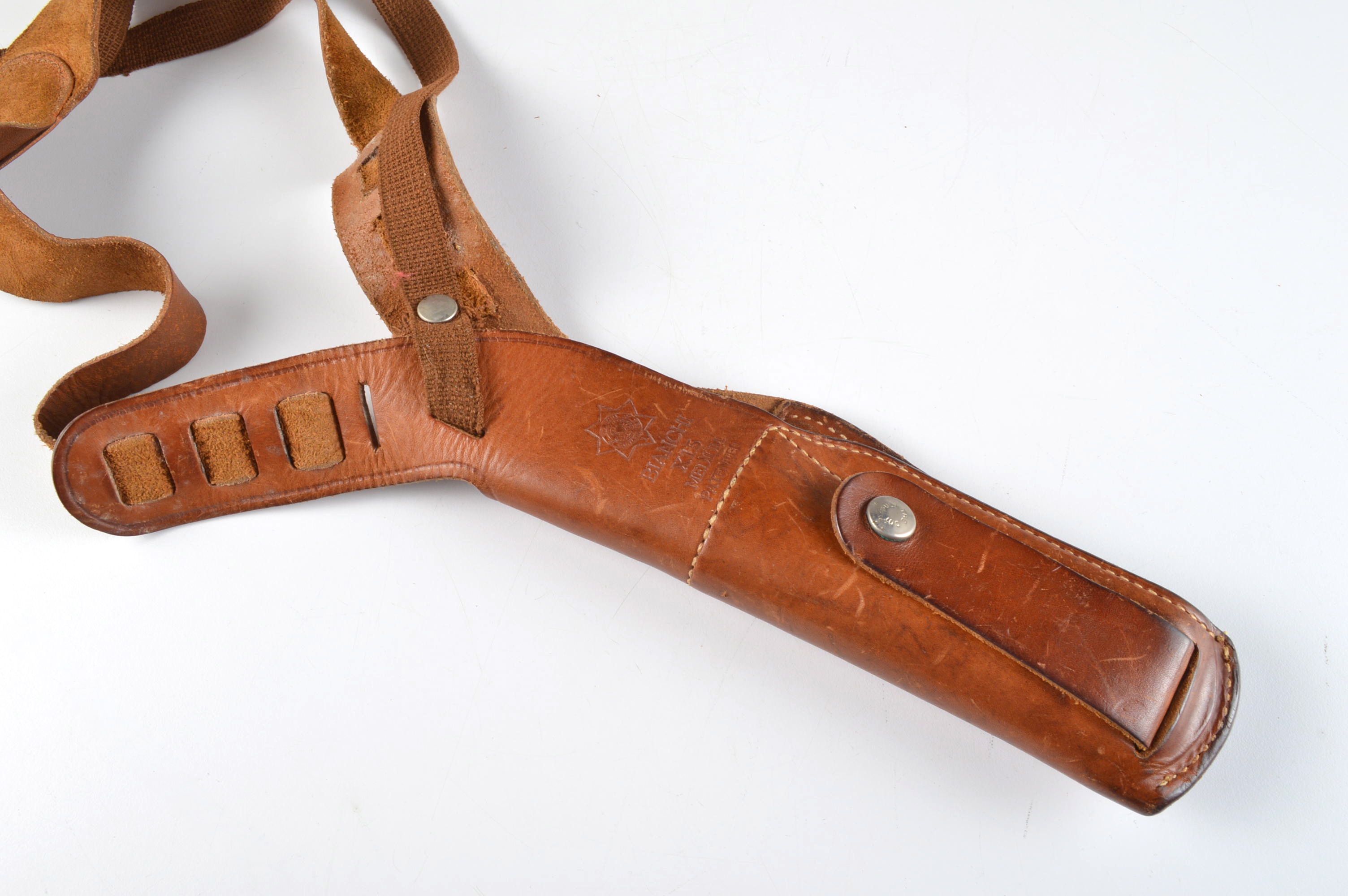 Bianchi leather X15 Medium Shoulder Holster