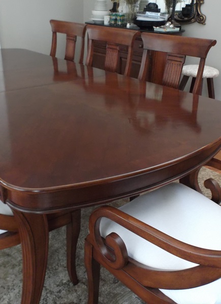 Shermag Chatelaine Collection Dining Table and Chairs