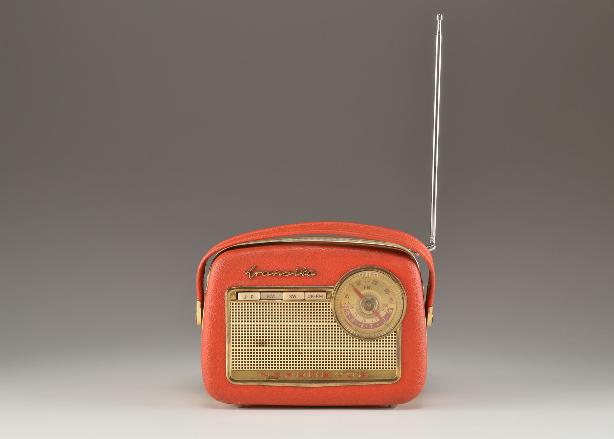 Vintage Transita Nordmende Portable Radio