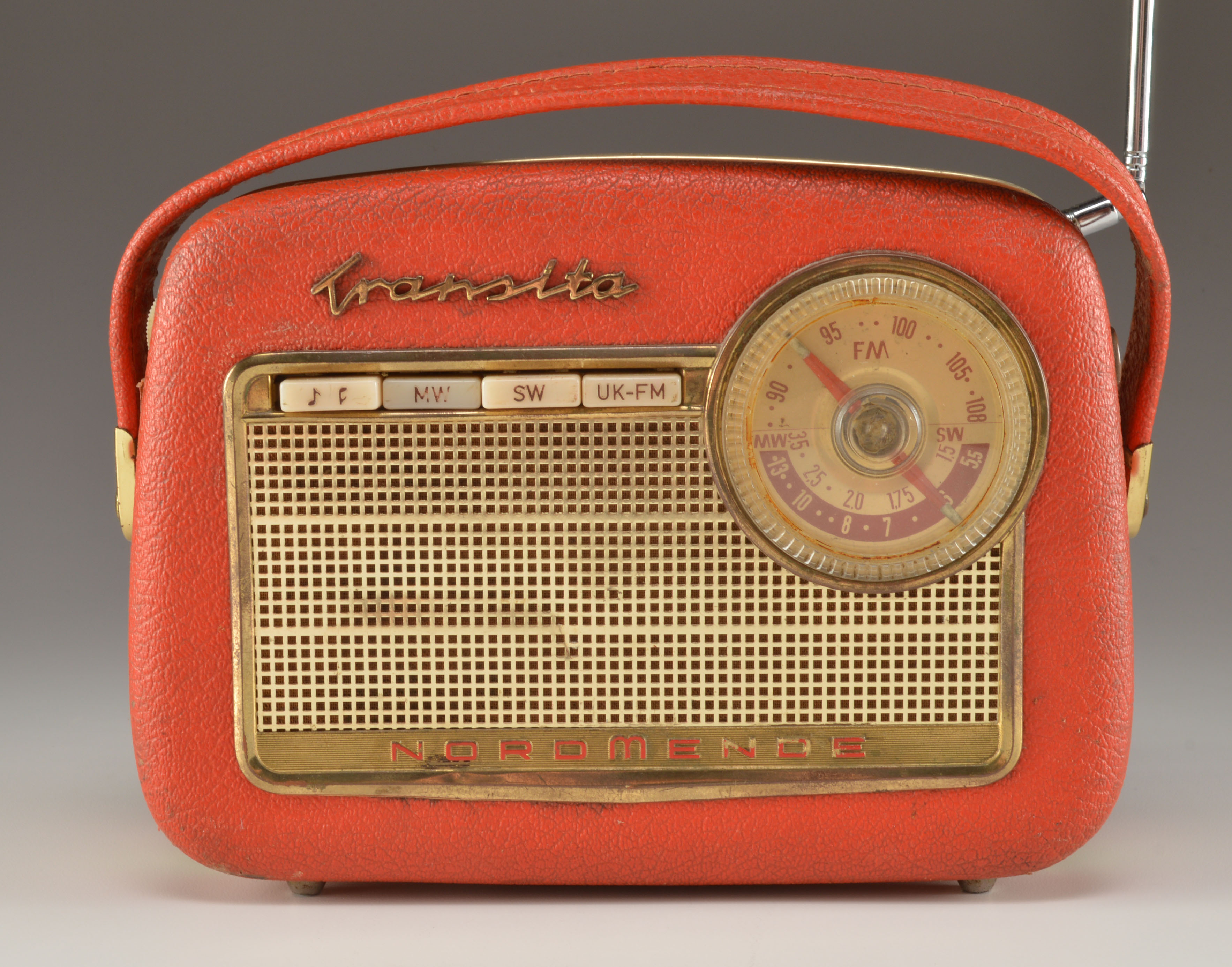 Vintage Transita Nordmende Portable Radio