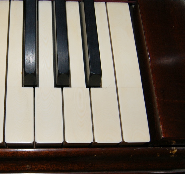 Baldwin Baby Grand Piano With Ivory Keys